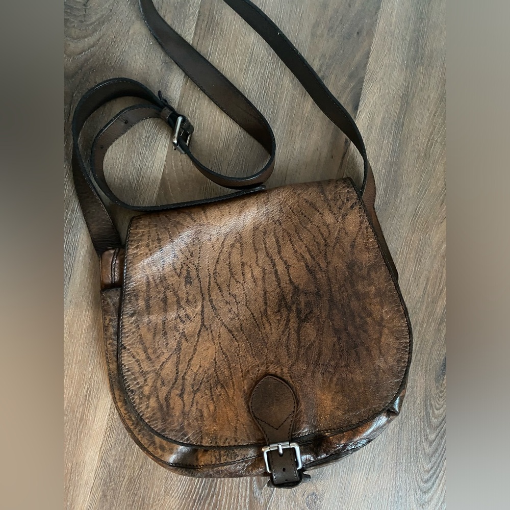 Numero 10 Handmade Italian leather artisan bag